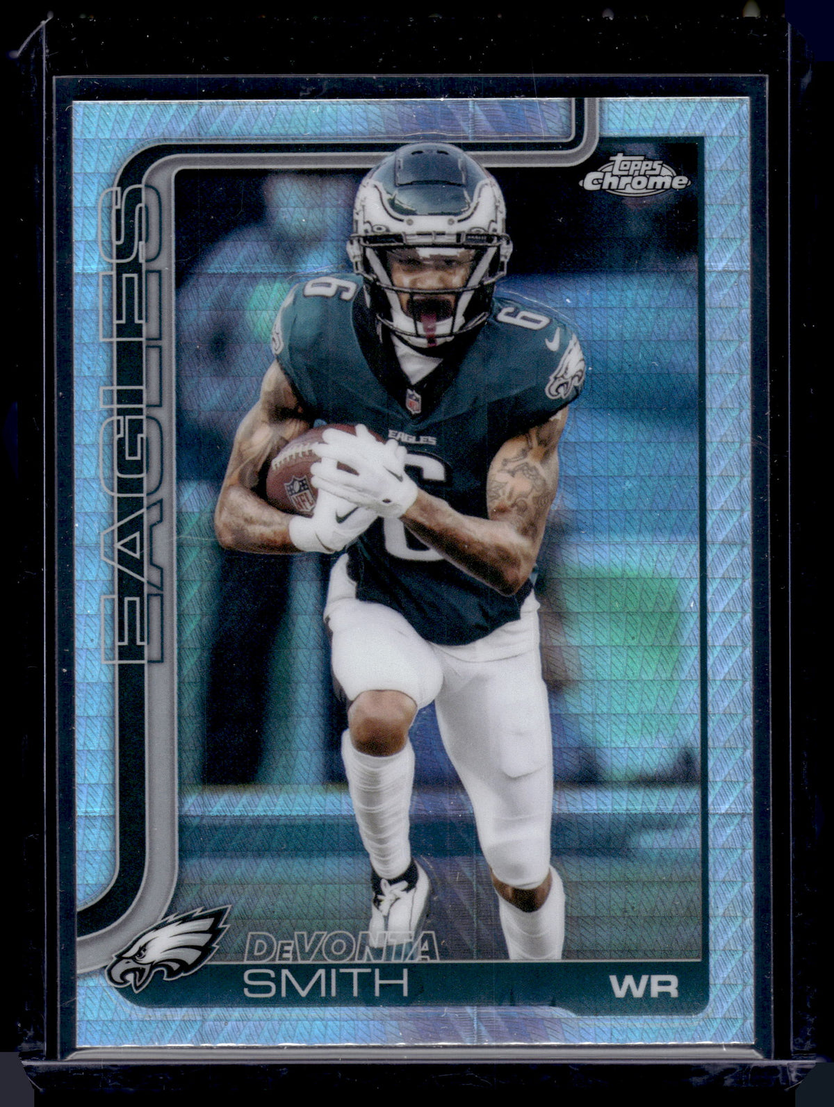 HL-INV 2025 Topps Chrome DeVonta Smith #244 Prism Refractor