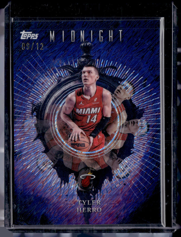 HL-P01 2025 Topps Midnight Insomnia Tyler Herro #IN-8 Shimmer /12