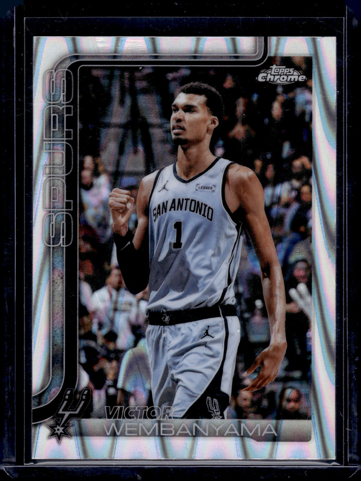 HL-INV 2026 Topps Chrome Victor Wembanyama #22 Raywave